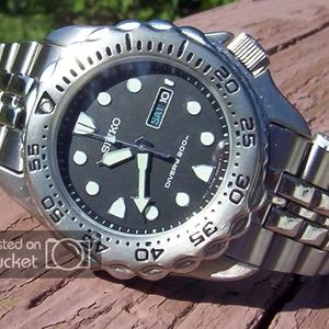 SOLD** Like New Seiko Quartz Diver SHC041 $120 | WatchCharts