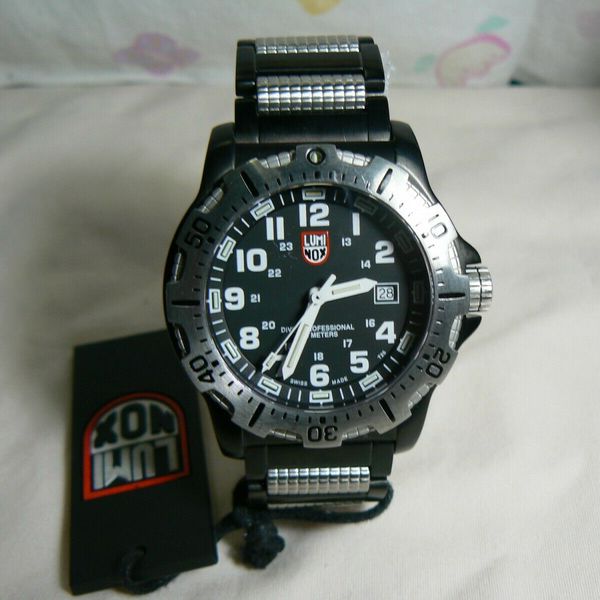 LUMINOX SERIES 8050 STAINLESS STEEL DIVER PROFESSIONAL 200 M COATED