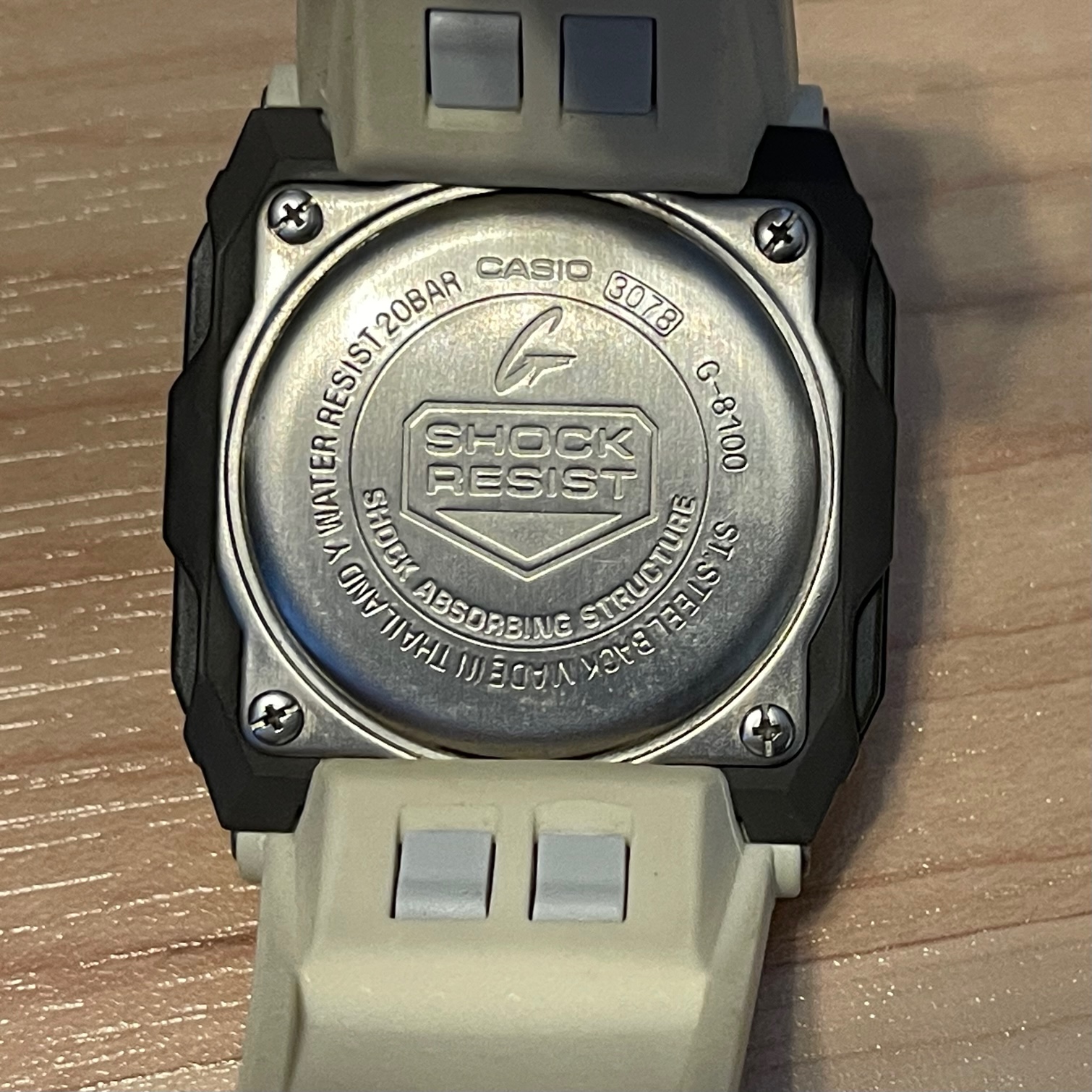 WTS] Casio G-Shock G-8100-7 Vintage Dual Illuminator Beige Red