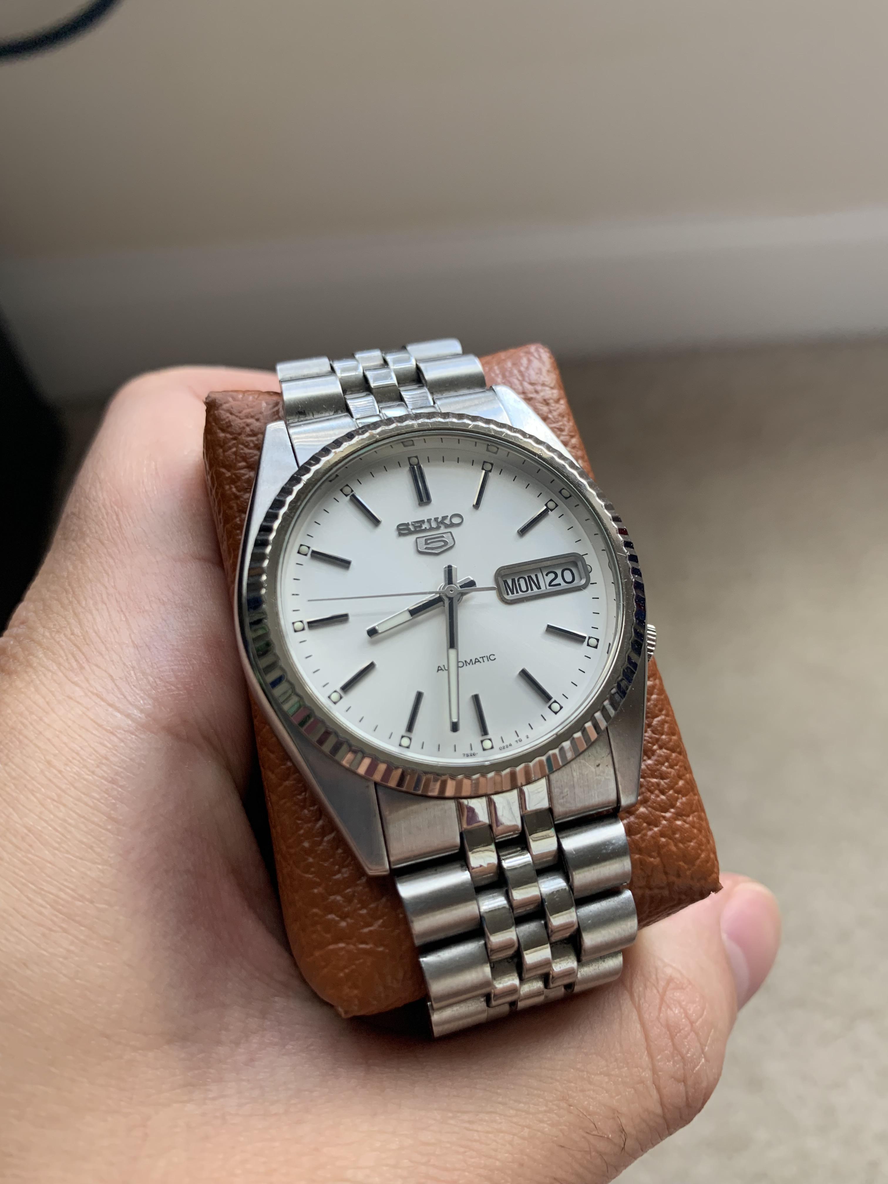 seiko datejust snxj89