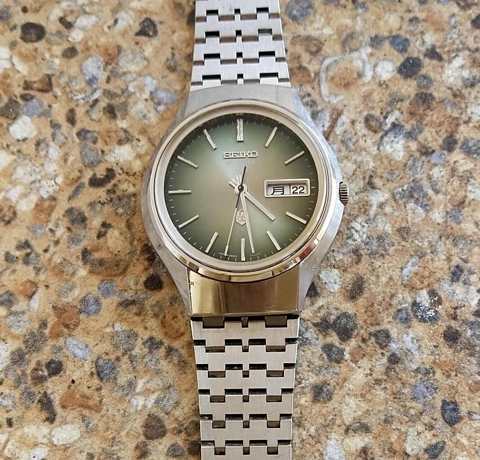 Vintage Seiko Quartz QR JDM 3863 7010 November 1973 Kanji