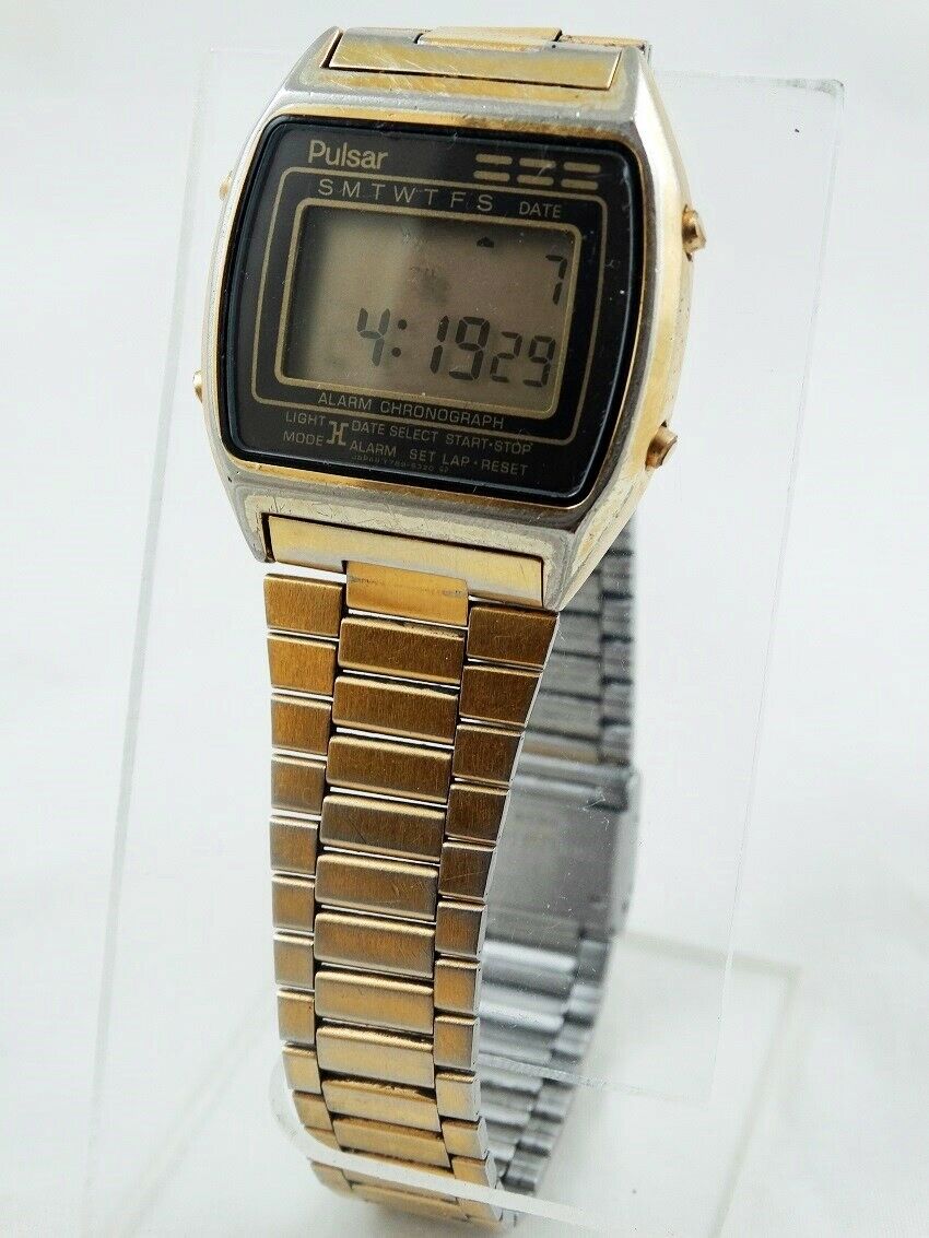 Vintage Pulsar by Seiko Y789-5329 Japan Mens Quartz Alarm