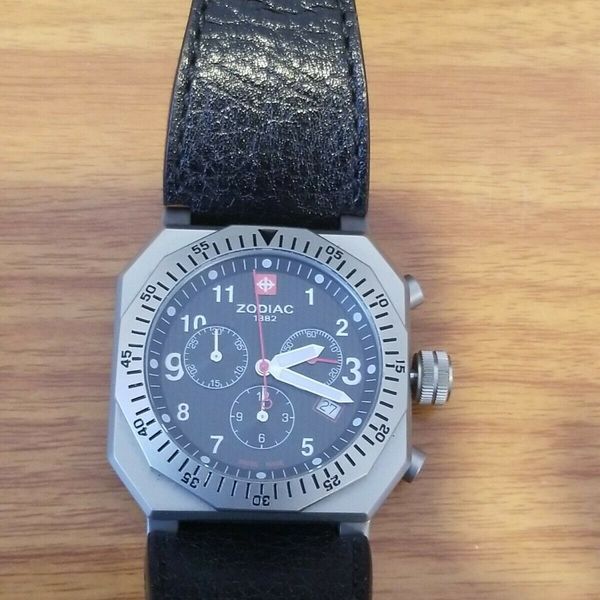 Zodiac ZO 8800 Swiss Made Men's Watch WatchCharts