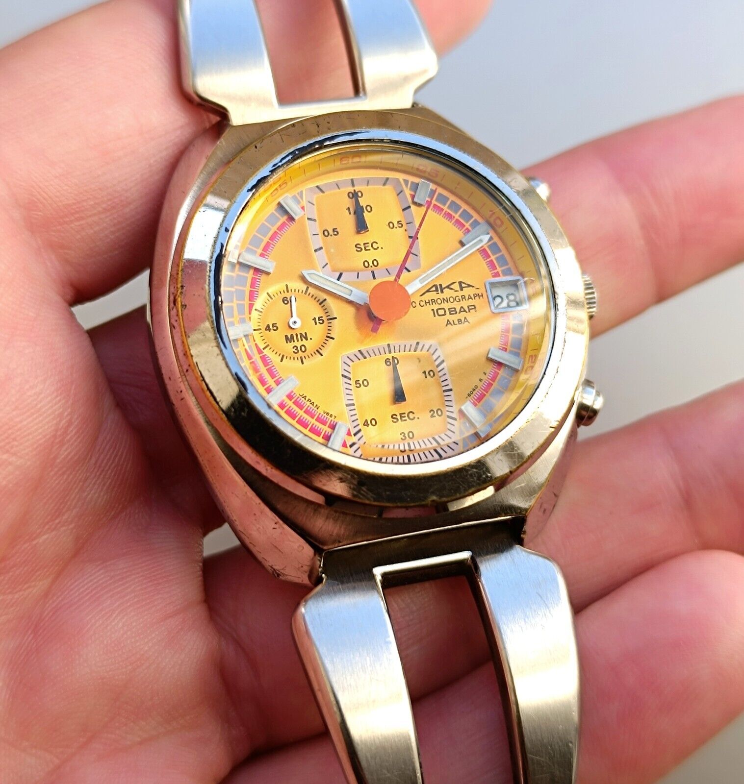 FREE SHIPPING! 39MM Seiko AKA Alba V657-6030 CHRONOGRAPHIC