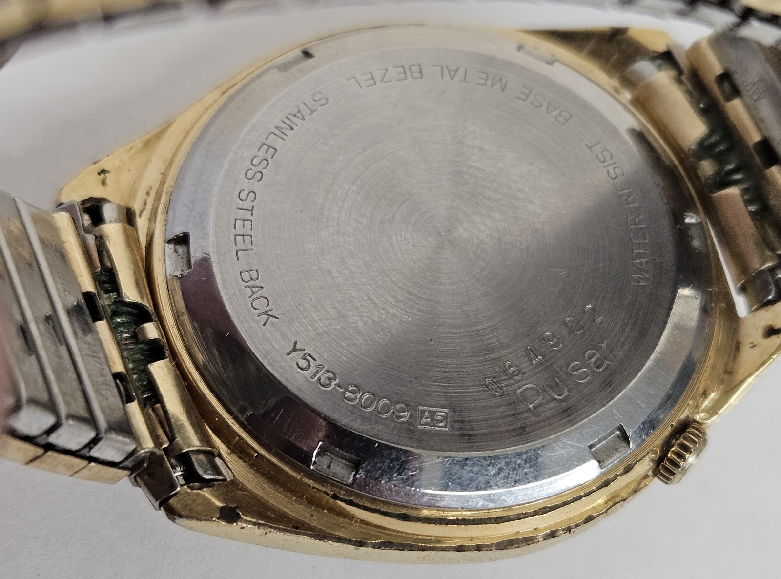 Vintage Pulsar By Seiko Y513-8009 Day/Date Gold Tone Mens Watch