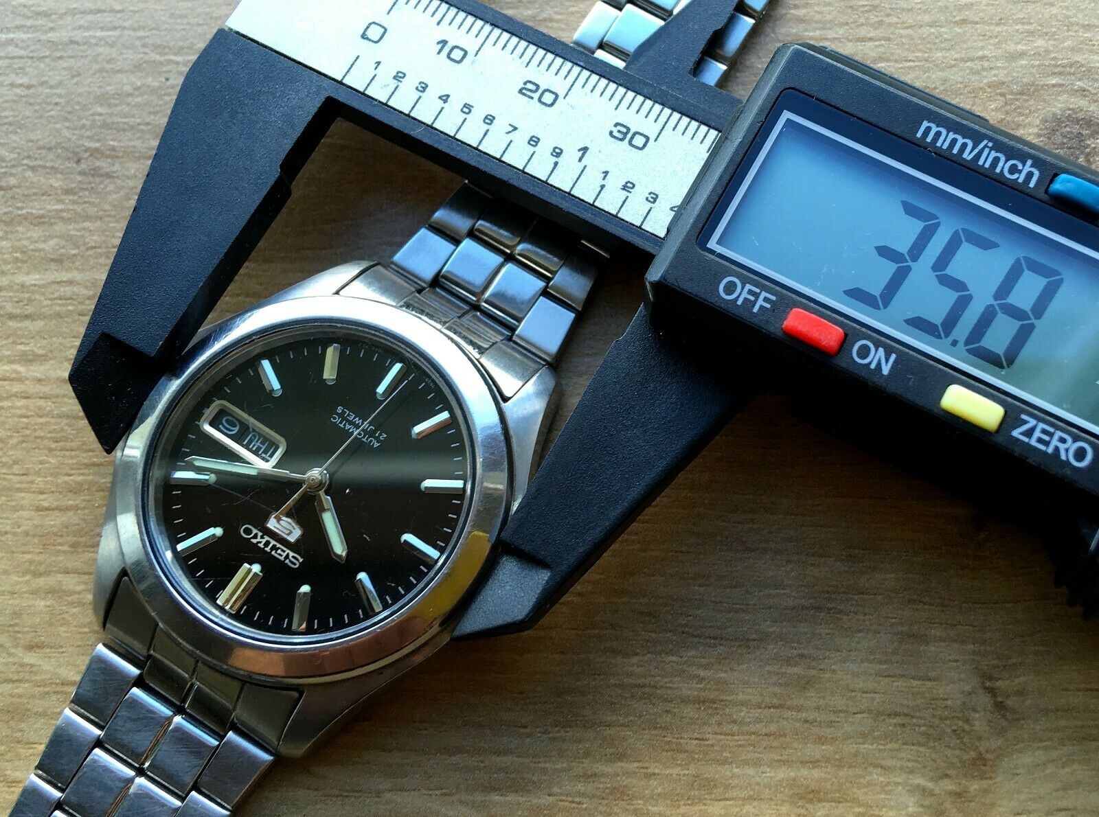 ✩ SEIKO 5 Automatic 7S26C wrist watch 21 Jewels 7S26-03T0 | WatchCharts