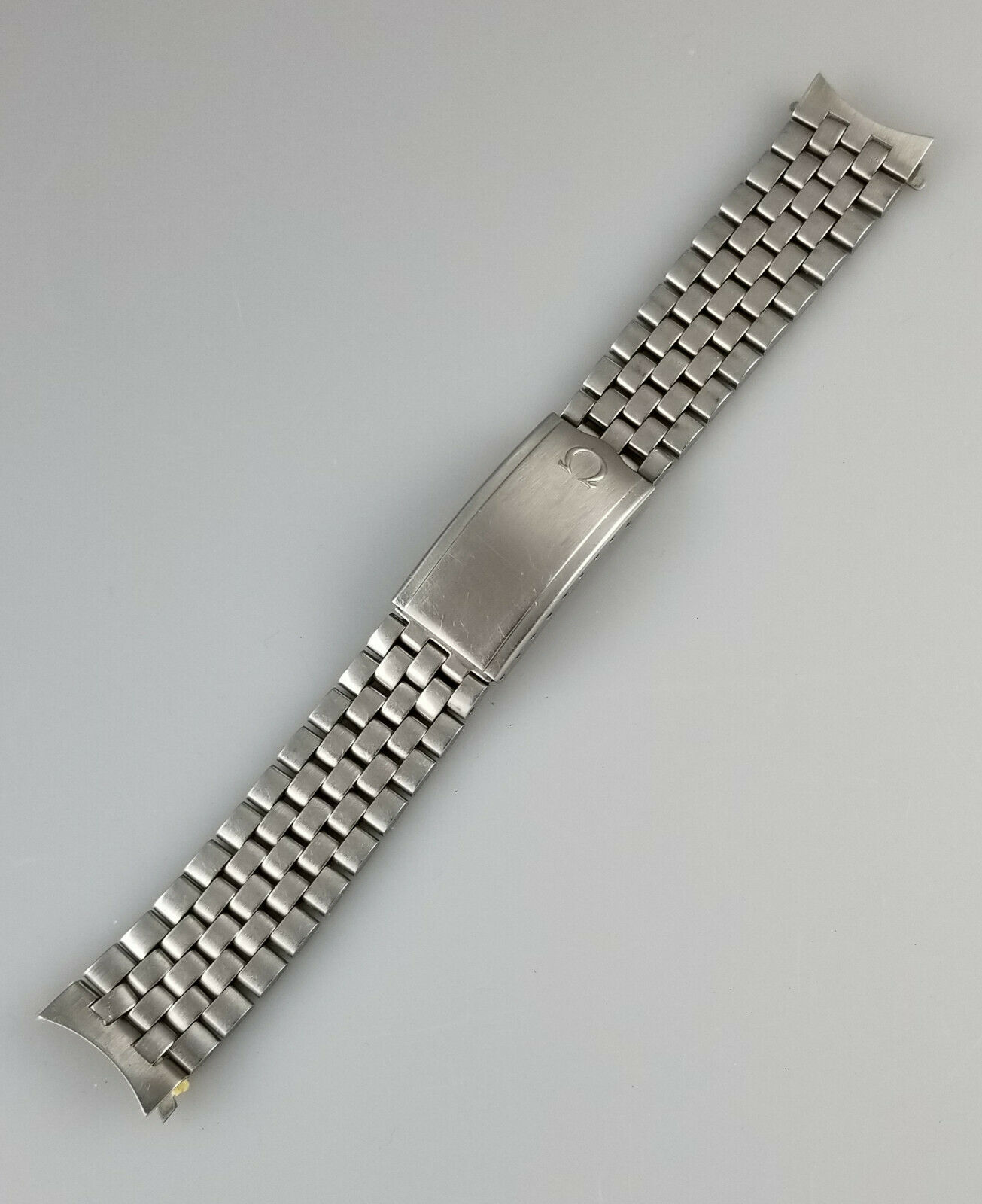 Omega best sale 1286 bracelet