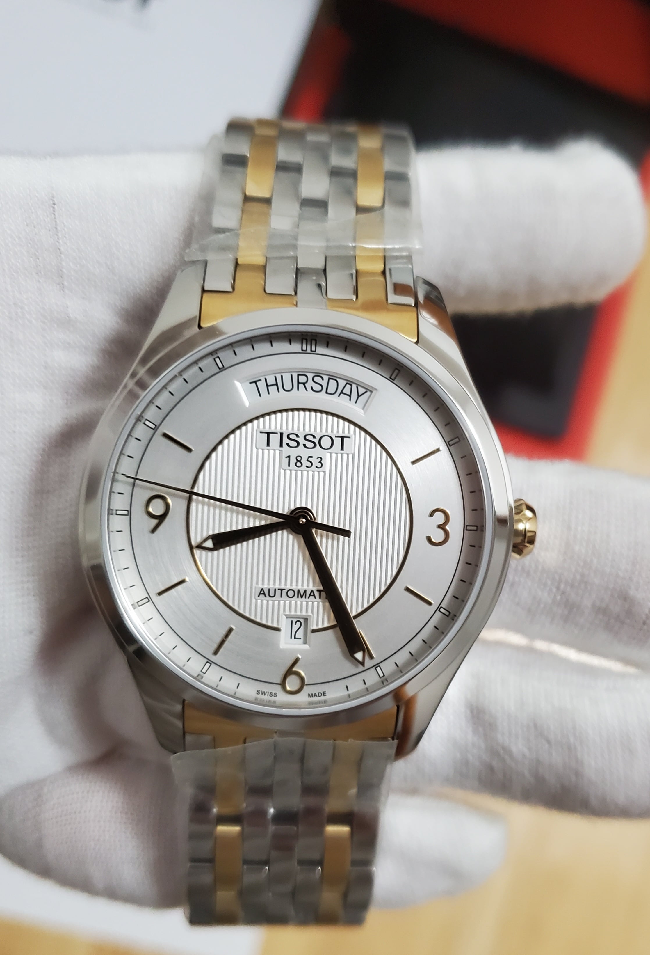 WTS TISSOT T CLASSIC T ONE AUTOMATIC WATCH BRAND NEW FULL SET