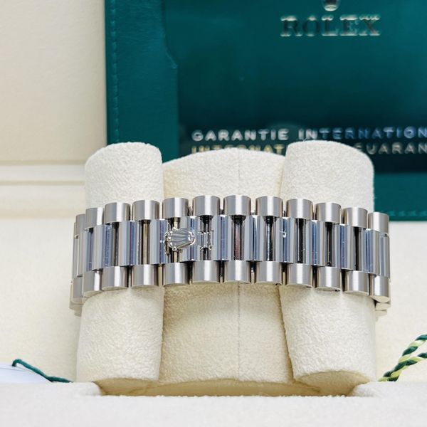 [WTS] Rolex Day-Date 40 reference # 228239 | WatchCharts