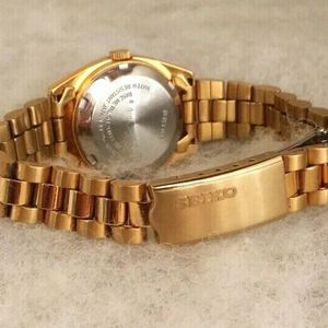 nEW oLD sTOCK* Womens SEIKO 4206-0511 (17) JEWEL AUTOMATIC Watch