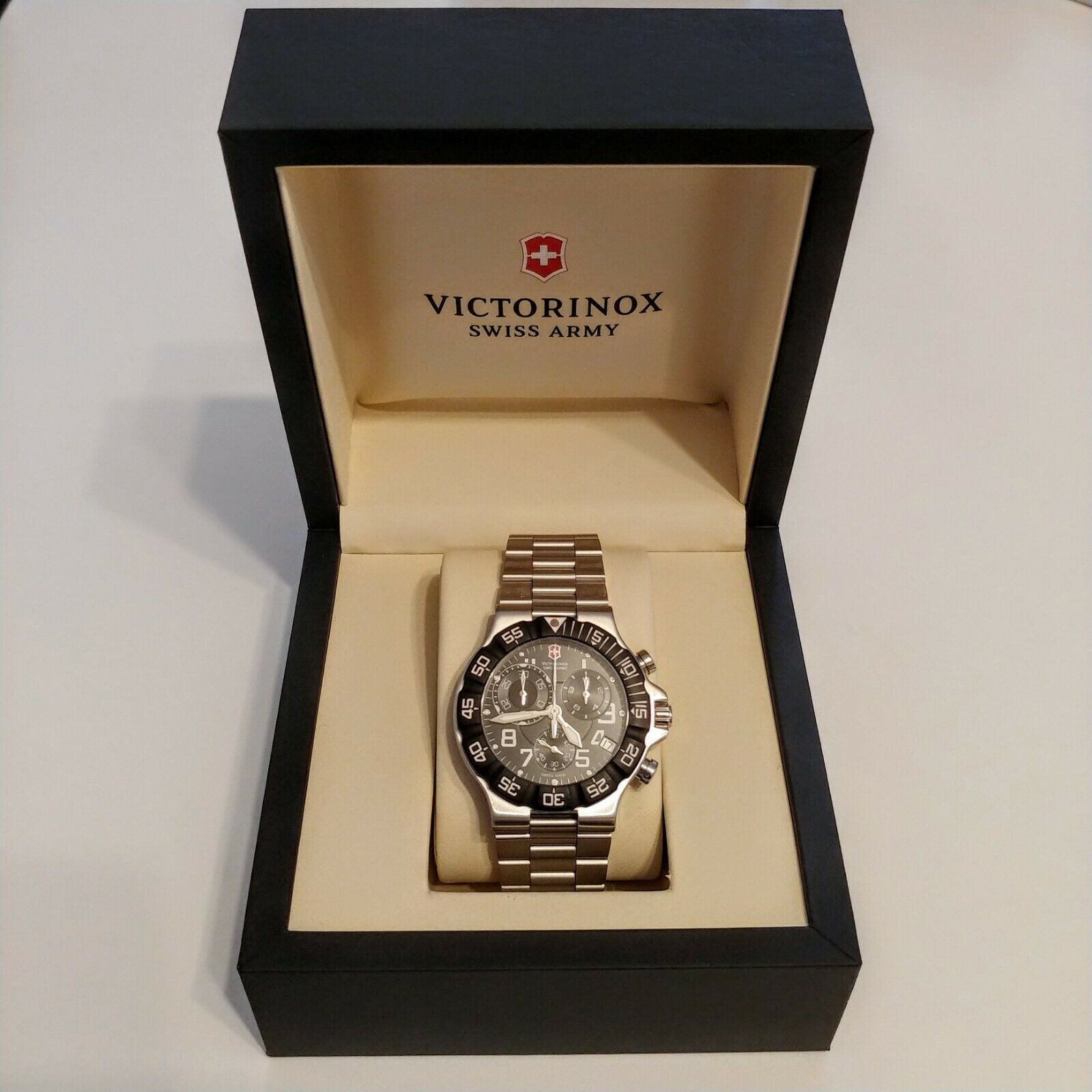 my Victorinox Swiss Army Summit XLT Chronograph 241337 Watch *Free