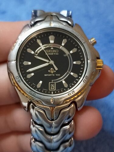 Vintage Seiko Kinetic Sports 100 5M42 0B09 Gorgeous Black Dial Two