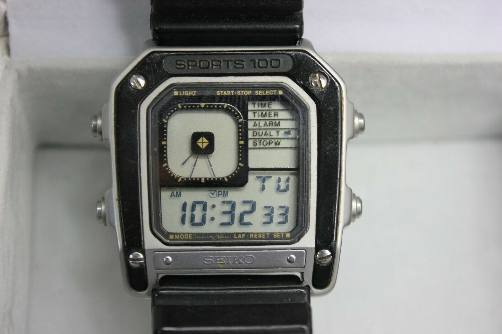 seiko sports 100 james bond