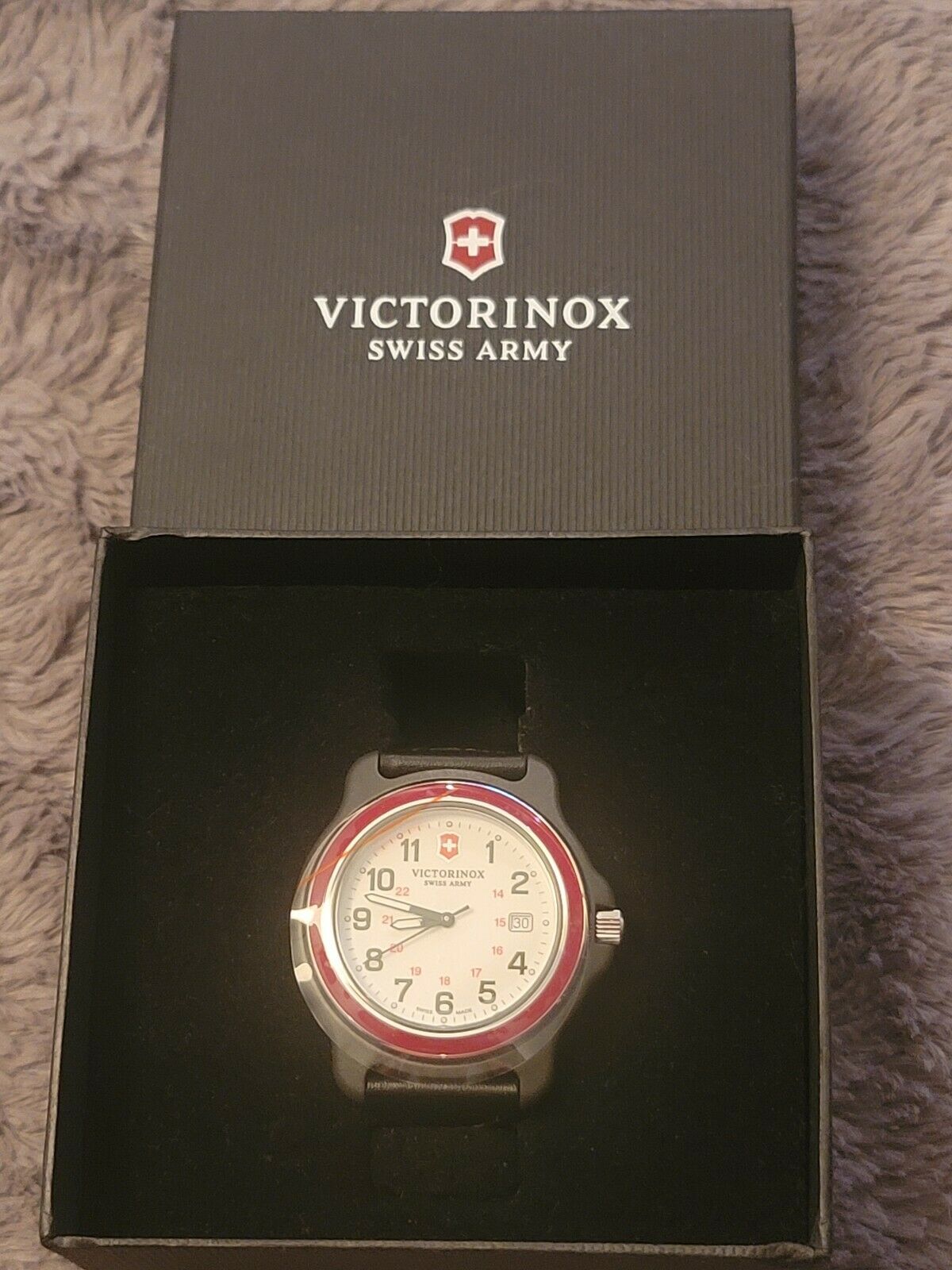 VICTORINOX Original XL Swiss Army Quartz Watch 249085 NEW in Box