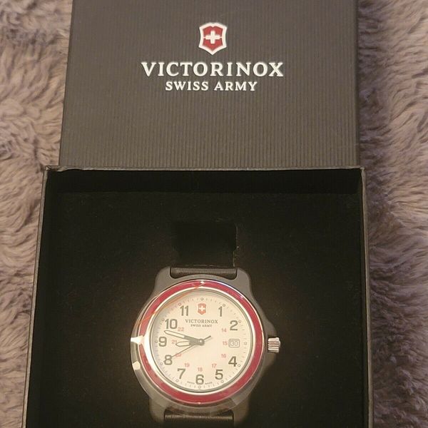 VICTORINOX Original XL Swiss Army Quartz Watch 249085 NEW in Box