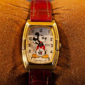 Vintage Seiko Mickey Mouse Watch 2K02-5019, Disney 60th Anniversary Mickey  Watch | WatchCharts