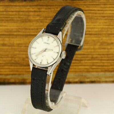 Vintage Seiko 2104-0140 mechanical women's wristwatch cal. 2104B
