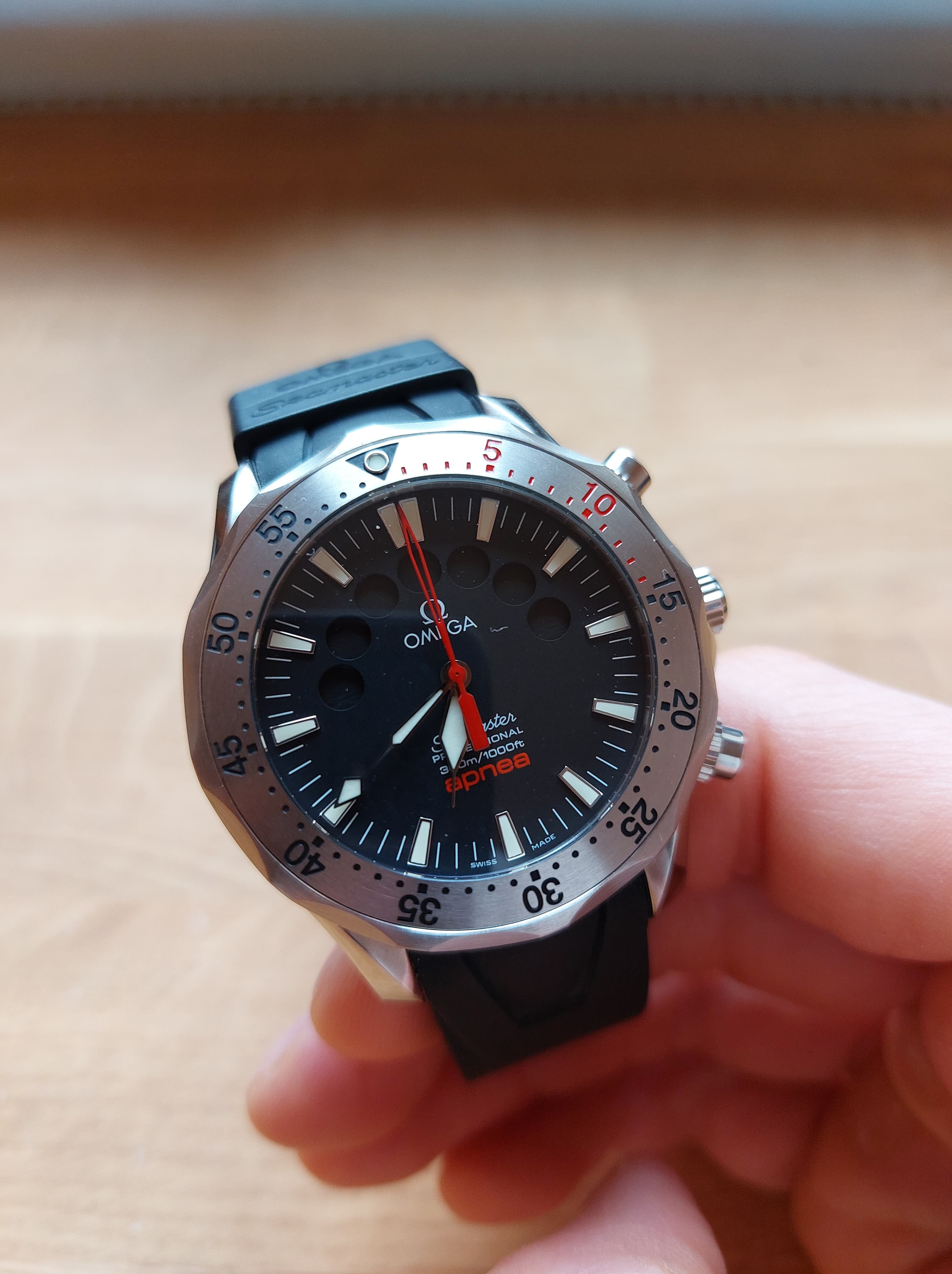 Omega seamaster clearance apnea jacques mayol