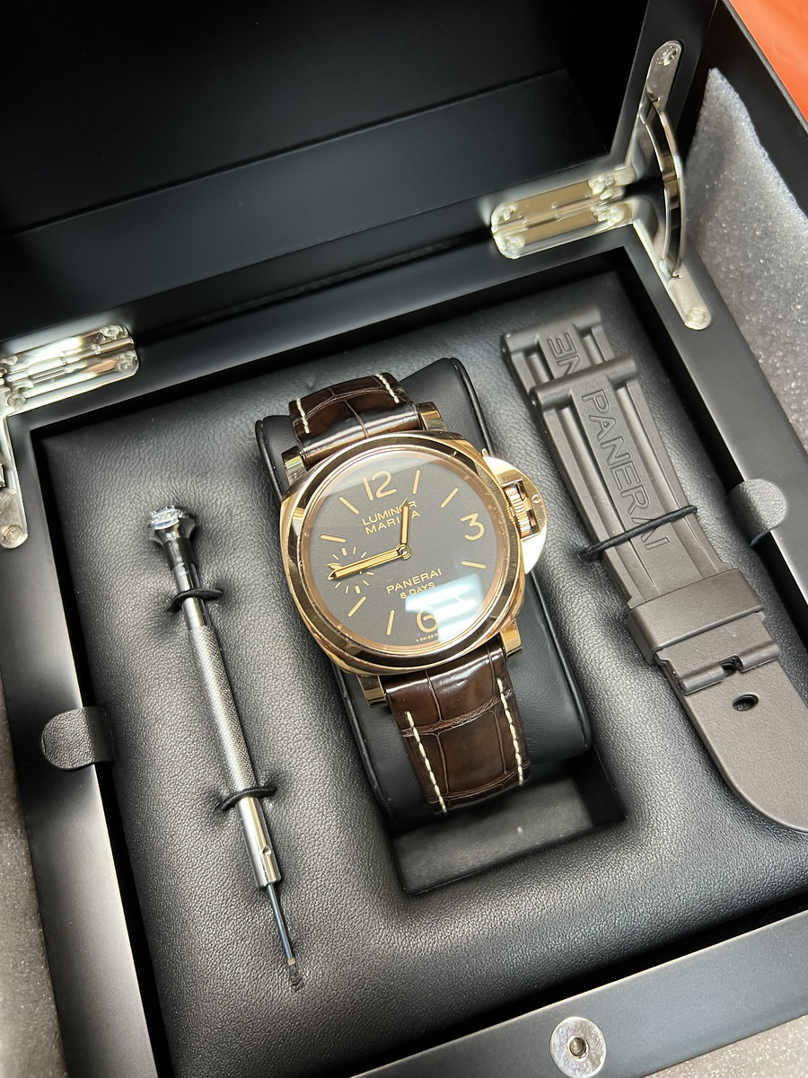 FS Panerai Luminor 8 Days PAM00511 Rose Gold WatchCharts