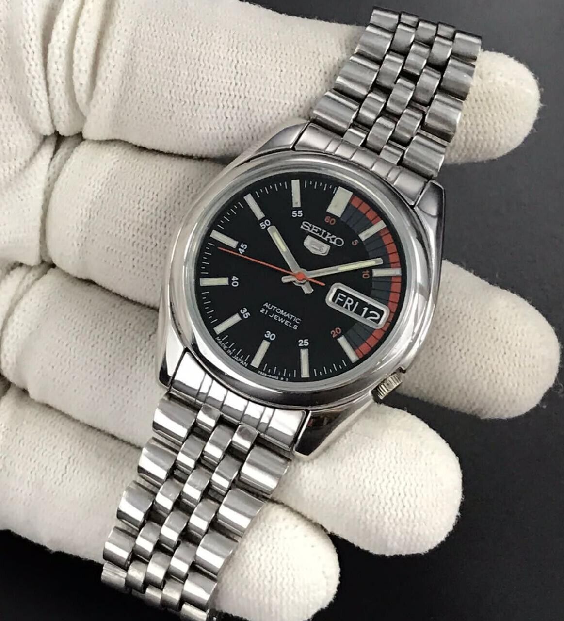Seiko 5 Automatic SNK375 Racer Dial Japan Made Men's Watch 7S26