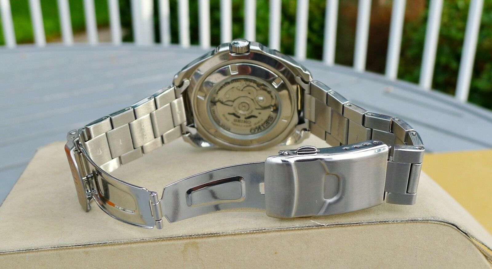 MEN'S SEIKO 5 SPORTS 4R36-06B0 DAY DATE STAINLESS STEEL 24 JEWEL