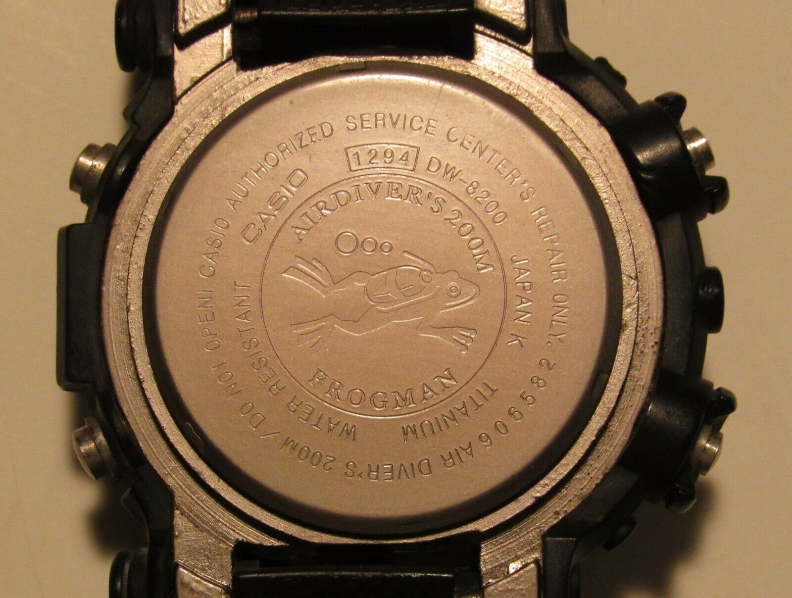 CASIO G-SHOCK Frogman Titanium DW-8200 1294 (906582 CASIO G-SHOCK Frogman Titanium DW-8200 1294 (906582
