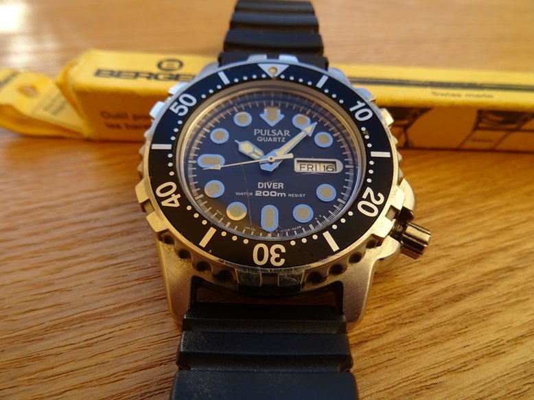 Pulsar on sale diver 200m