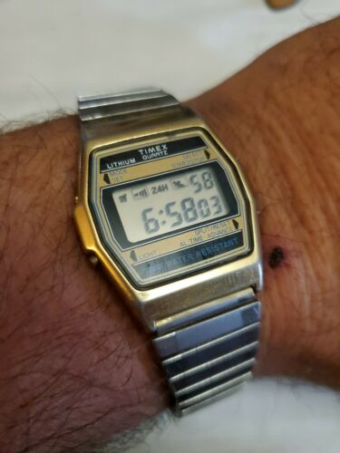 Vintage Timex made in Korea Digital watch new battery works