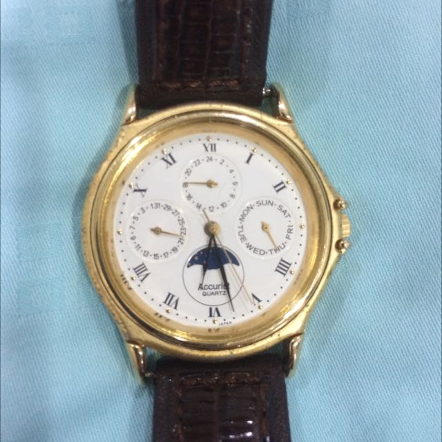 Accurist shop moonphase watch