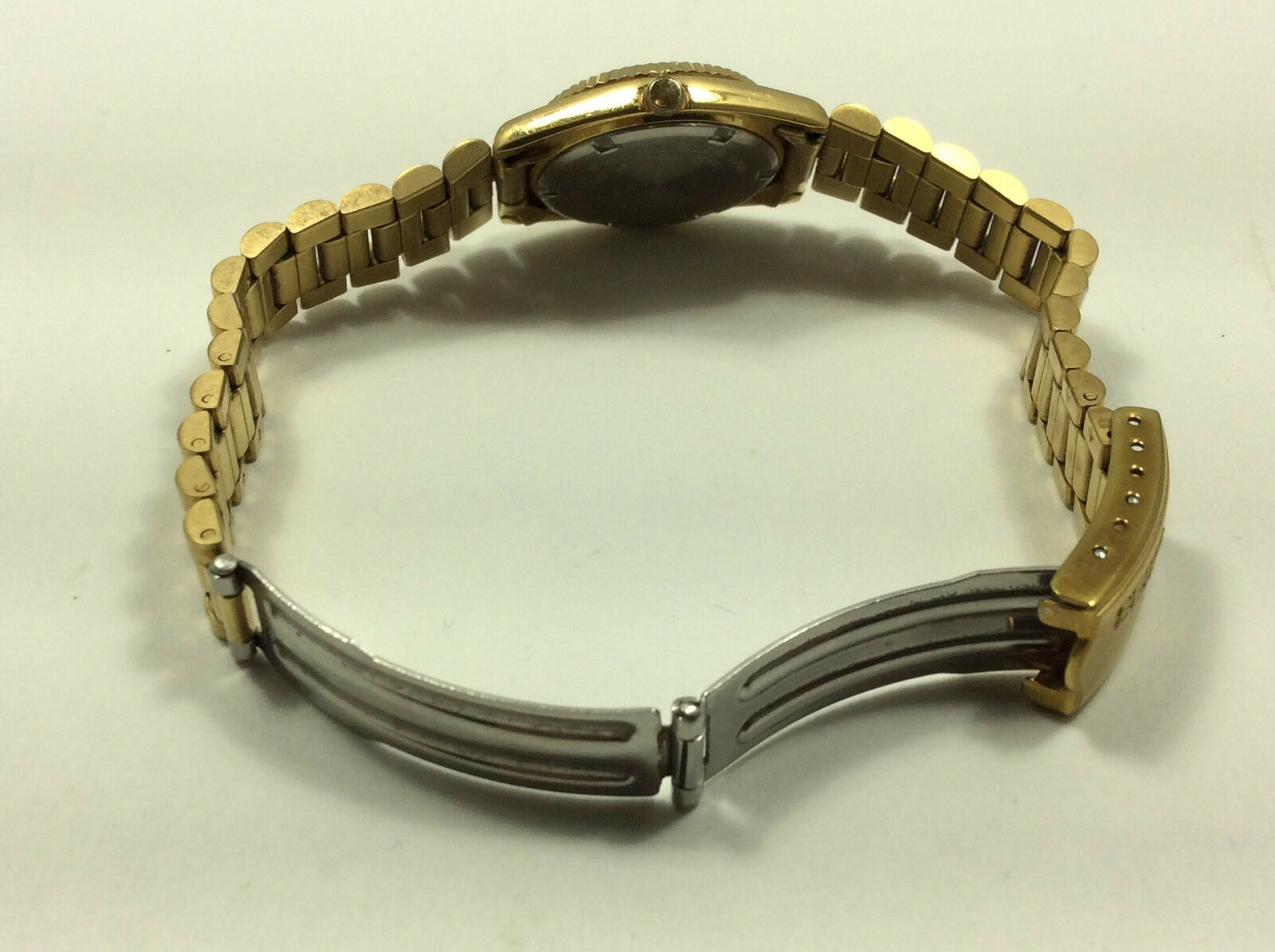 Seiko 3Y03-0160 Women's Watch Analog Dial Day Date Gold tone Case WR Quartz  | WatchCharts