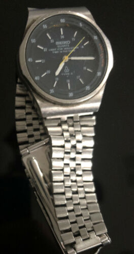 Rare Vintage Seiko Type II Analog Quartz Watch 7559-601A All