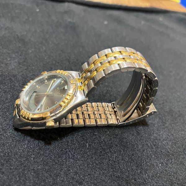 Montre SEIKO QUARTZ ALARM H801-7028 - Boîtier Acier Inoxydable - Occasion