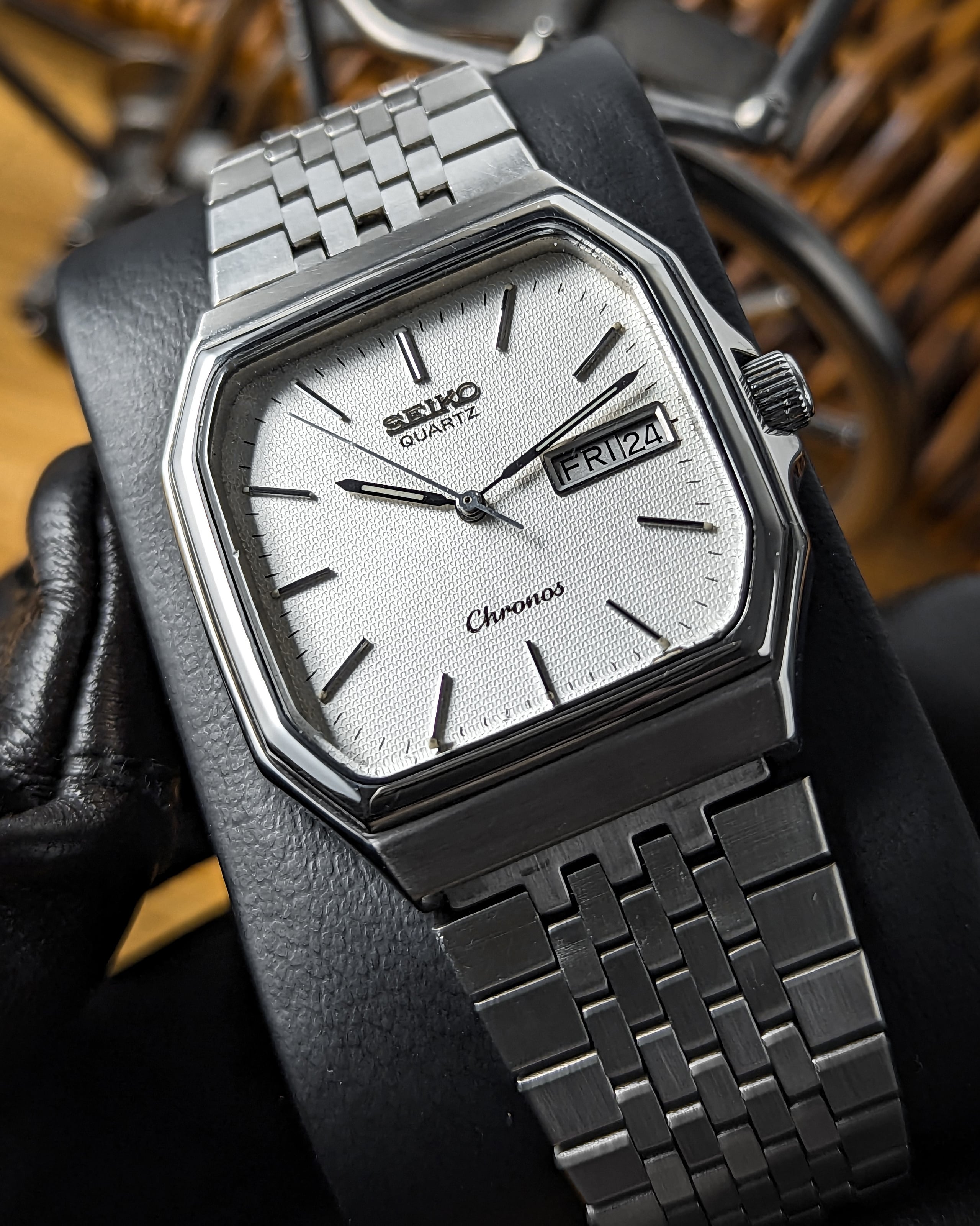 WTS] Vintage Seiko Quartz Chronos - 7433-5010 - ???? Textured