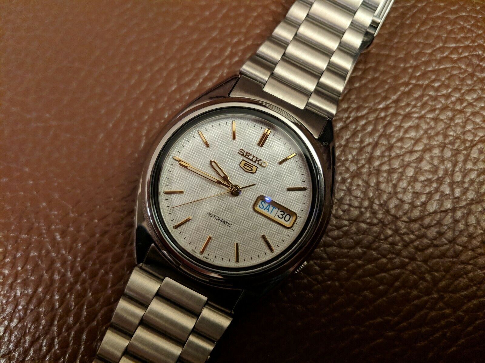 Seiko 5 Automatic Watch White Dial Steel Bracelet mens Watch SNXG47K1 RRP  £149 | WatchCharts