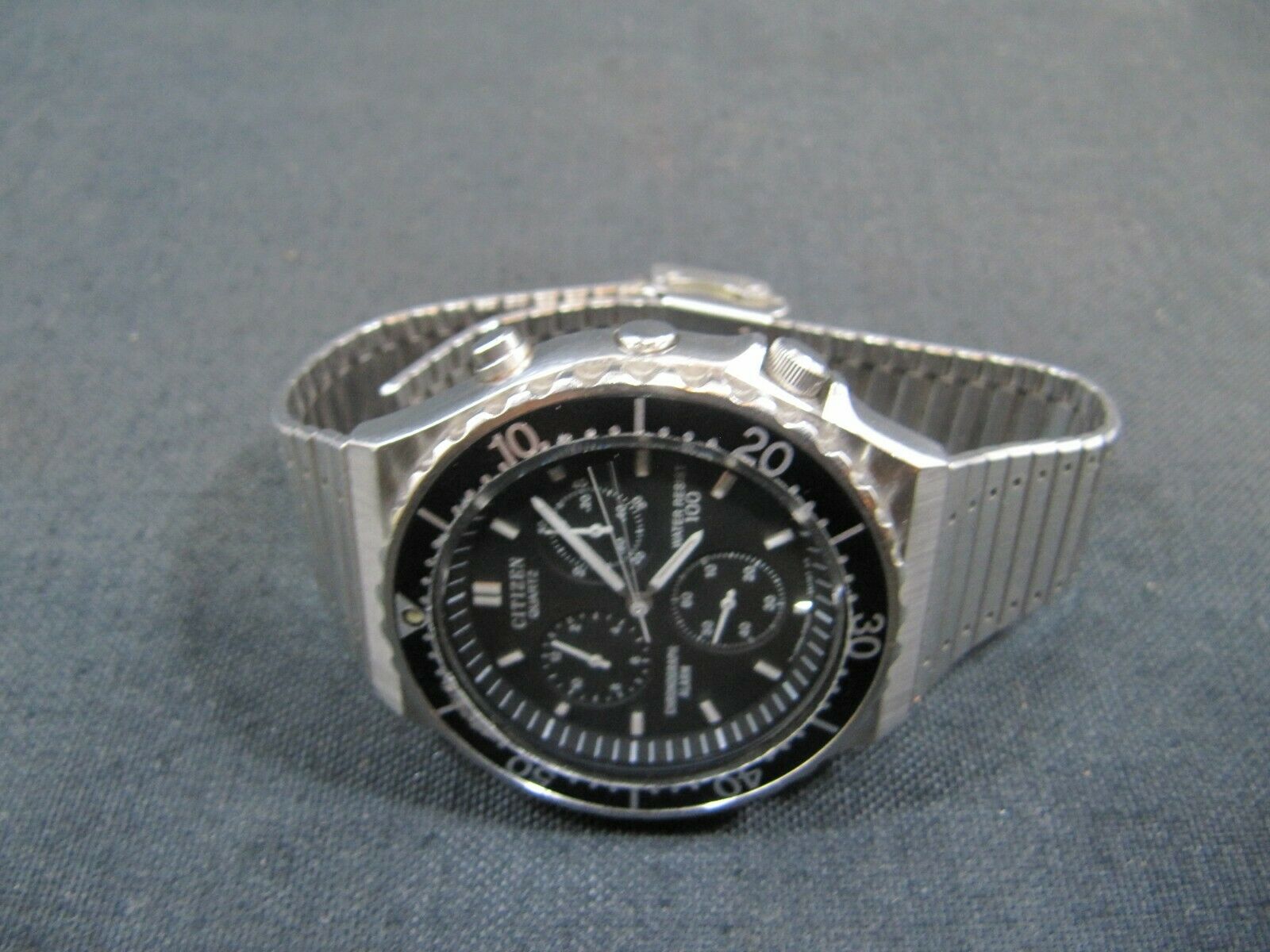 VINTAGE RETRO CITIZEN 3530- 351011 QUARTZ CHRONOGRAPH ALARM STEEL 