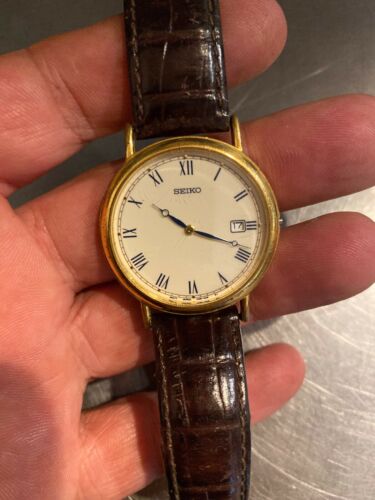 vintage seiko 7n39-0a19 quartz Romen Numeral men watch