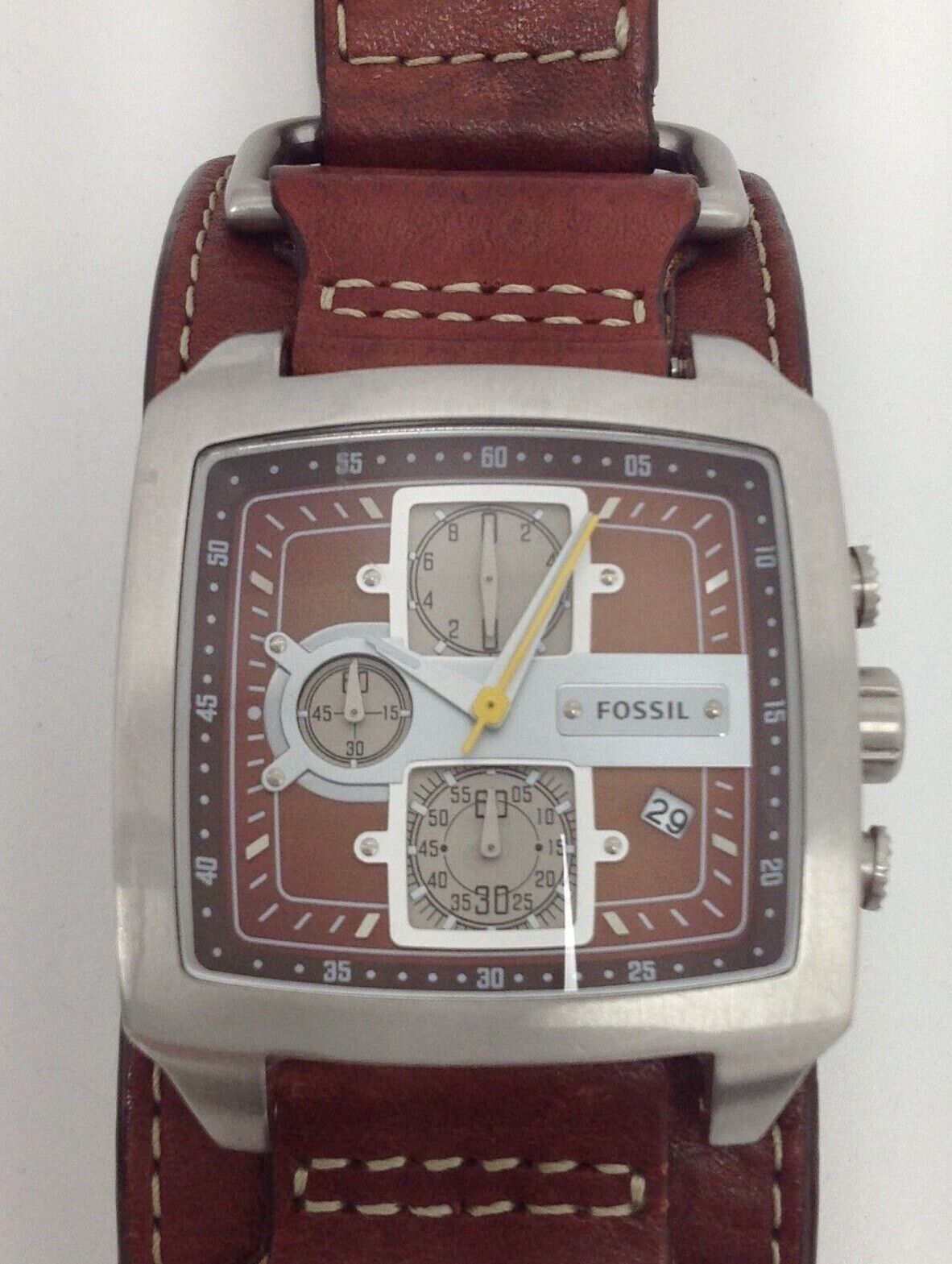 Square face best sale fossil watch