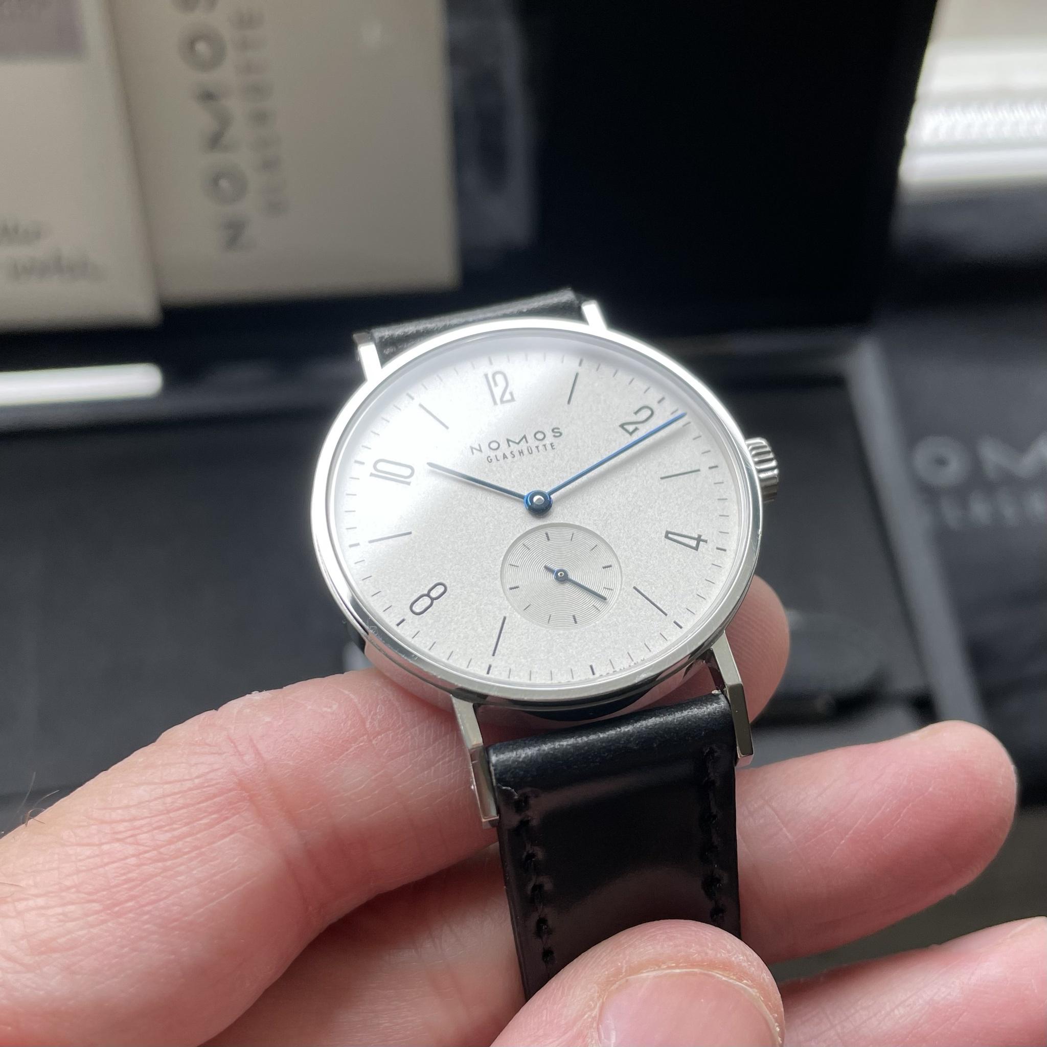 Nomos 2025 tangente 101