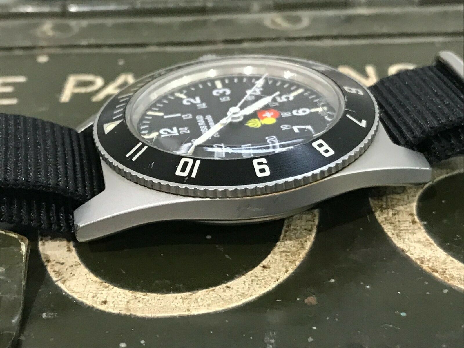 Swiss raid hotsell commando watch