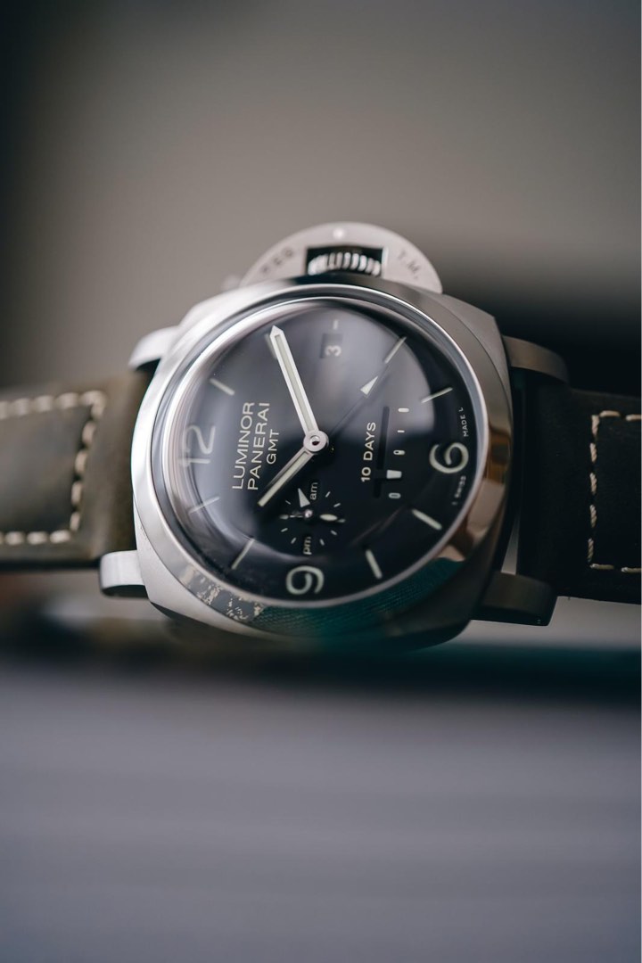 Panerai 270 PAM 270 10 Days Power Reserve GMT WatchCharts