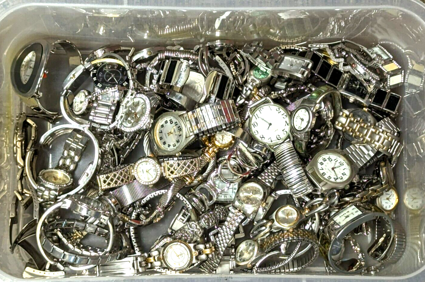 Lot of watches Wholesale Mystery Boxes & Micro Bales - watches - watches main image 4