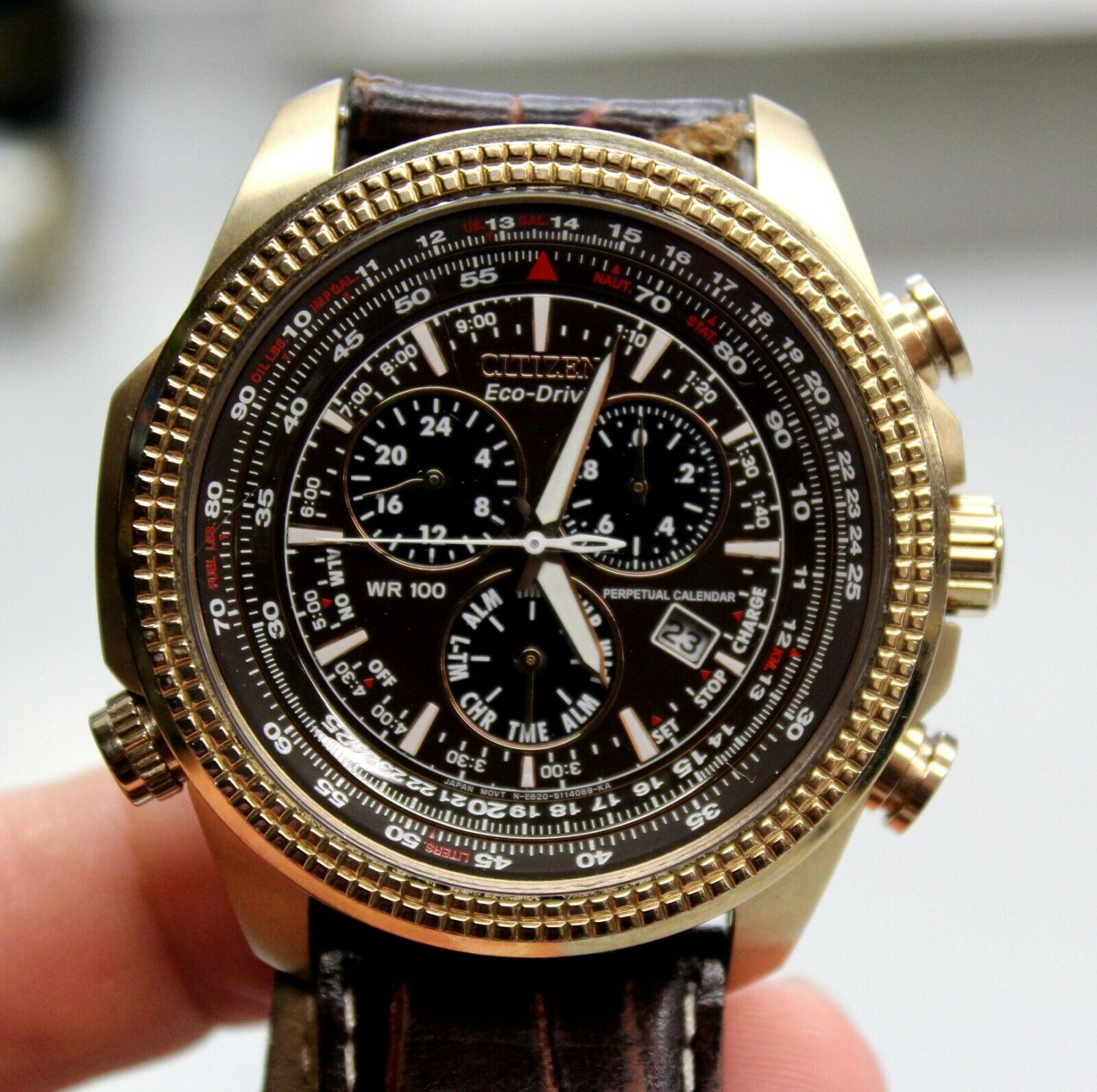 Montre Citizen Promaster Eco-Drive Titanium - Alarme, Calendrier Perpétuel - E820 - Occasion