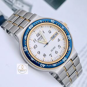 Vintage SEIKO QUARTZ SILVERWAVE 2A23-012A Ladies NEW BATTERY/STRAP