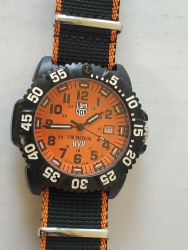 Luminox on sale uvp orange