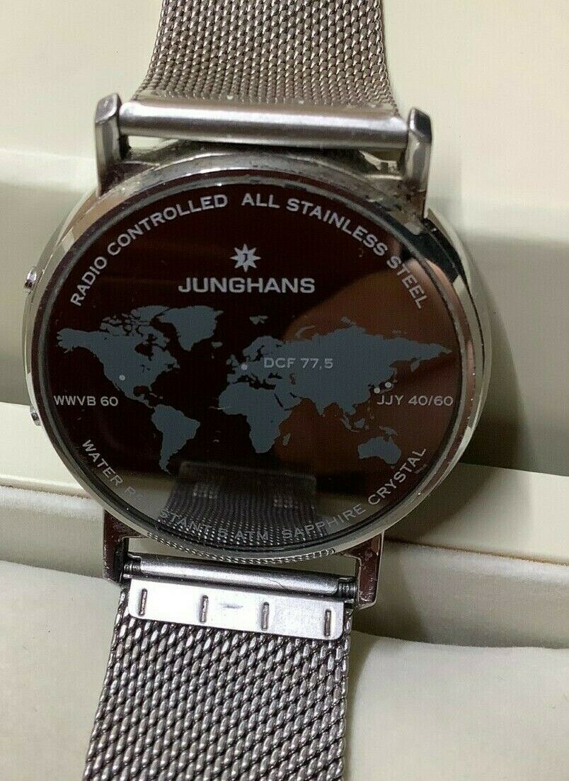 Herrenuhr Junghans Mega Solar Funkuhr WatchCharts