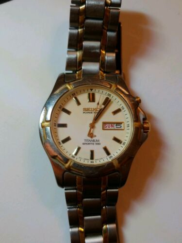 SEIKO KINETIC TITANIUM Watch 5M43 OB69 w Day Date Sports 100 10