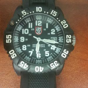 Men S Luminox Watch Swiss 0 Meter Carbon Case Series 3050 3950 Black Excellent Watchcharts