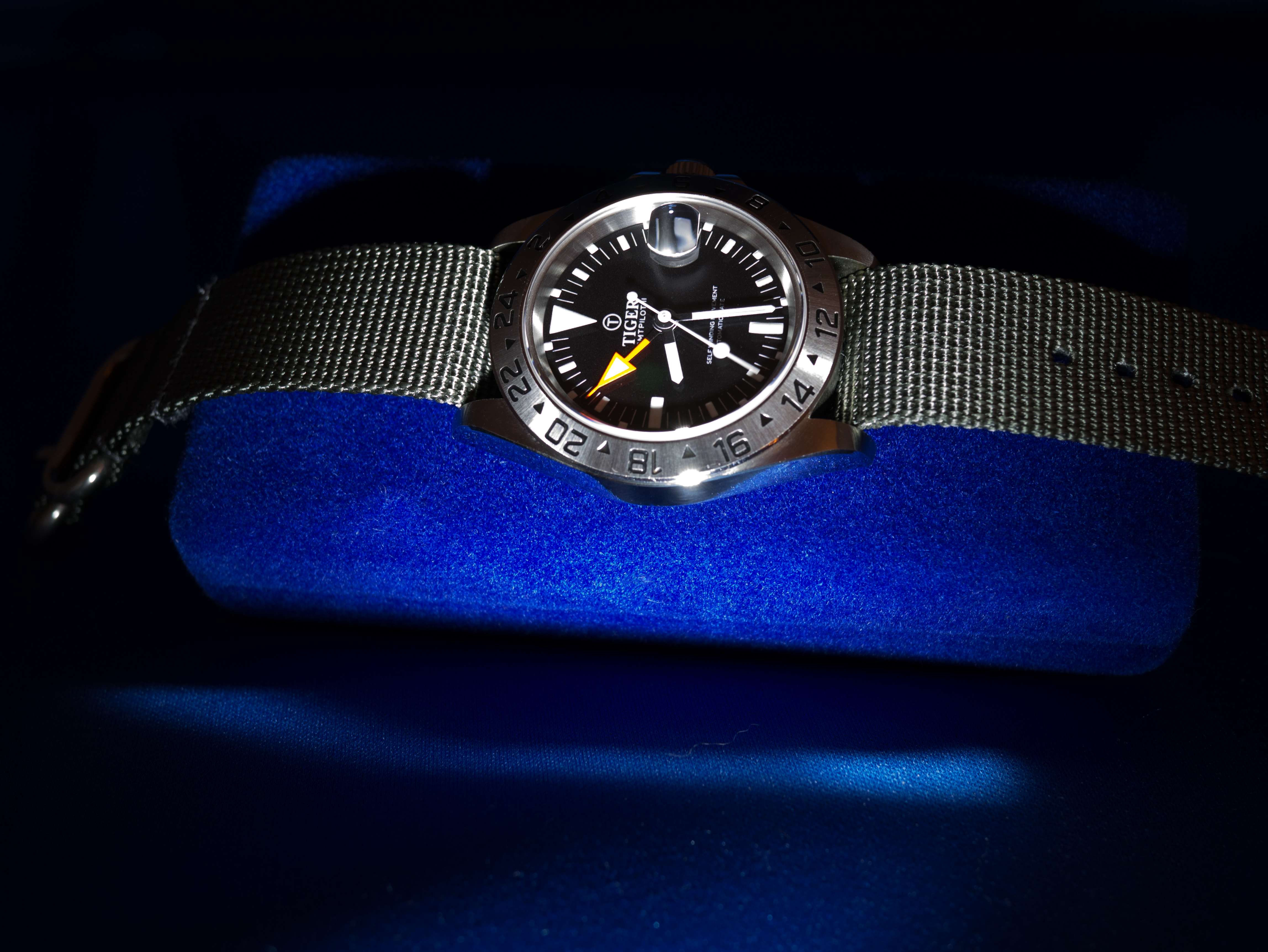 FS: Tiger Concept Explorer II 1655 Homage [GMT] | WatchCharts 