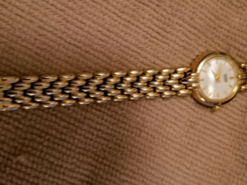 Vintage Citizen 5920-849577 HSB Women's Watch N44622-KA gold