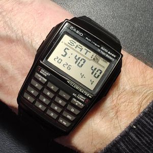 X RARE VINTAGE CASIO 683 FS-60W SLIM CHRONO-ALARM DIGITAL WATCH